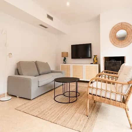 Charming Coastal 펜션 *